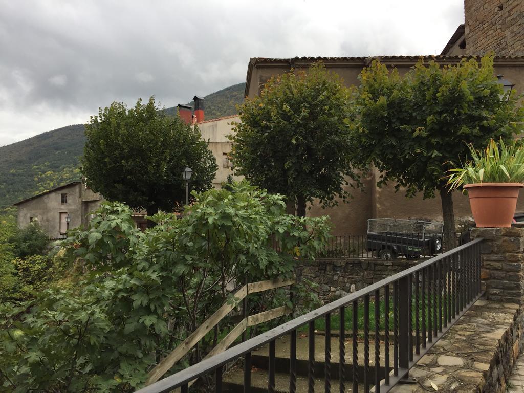 La Fusteria Del Casat Apartment Sarroca de Bellera Luaran gambar