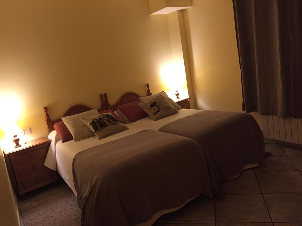 La Fusteria Del Casat Apartment Sarroca de Bellera Luaran gambar