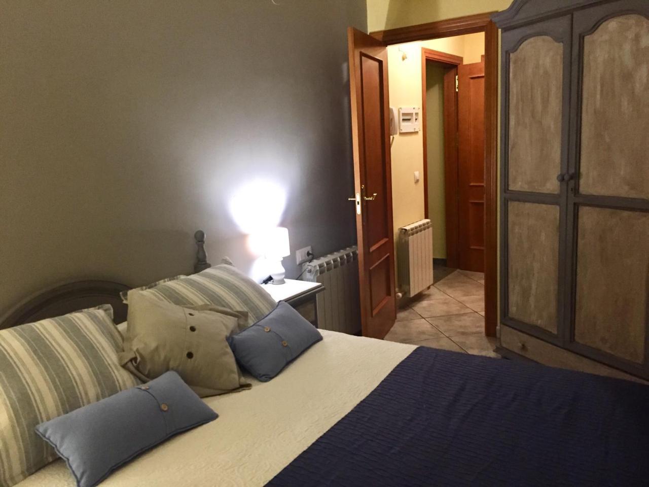 La Fusteria Del Casat Apartment Sarroca de Bellera Luaran gambar