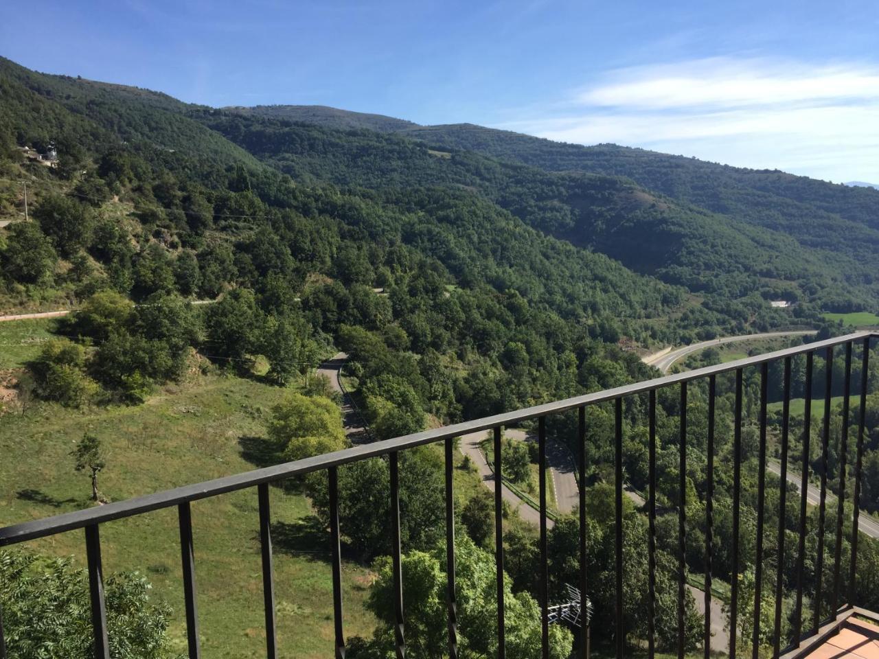 La Fusteria Del Casat Apartment Sarroca de Bellera Luaran gambar