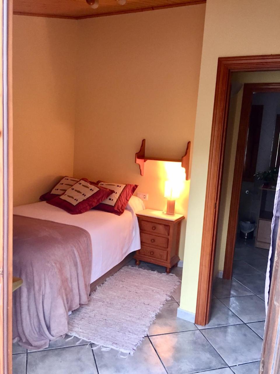 La Fusteria Del Casat Apartment Sarroca de Bellera Luaran gambar